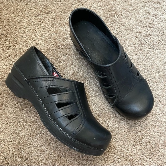 Sanita | Black Leather Slip-On Clog Size 38 - Picture 1 of 9